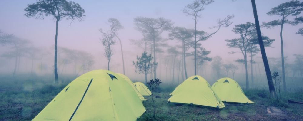 Comment camper sous la pluie ?